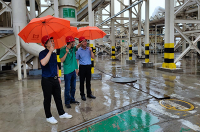 頭條丨新城控股集團(tuán)代表一行走進(jìn)千年舟集團(tuán)旗下澳思柏恩智能工廠(chǎng)