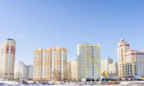 下半年房地產市場將成'白菜價'？樓市專家深度解析